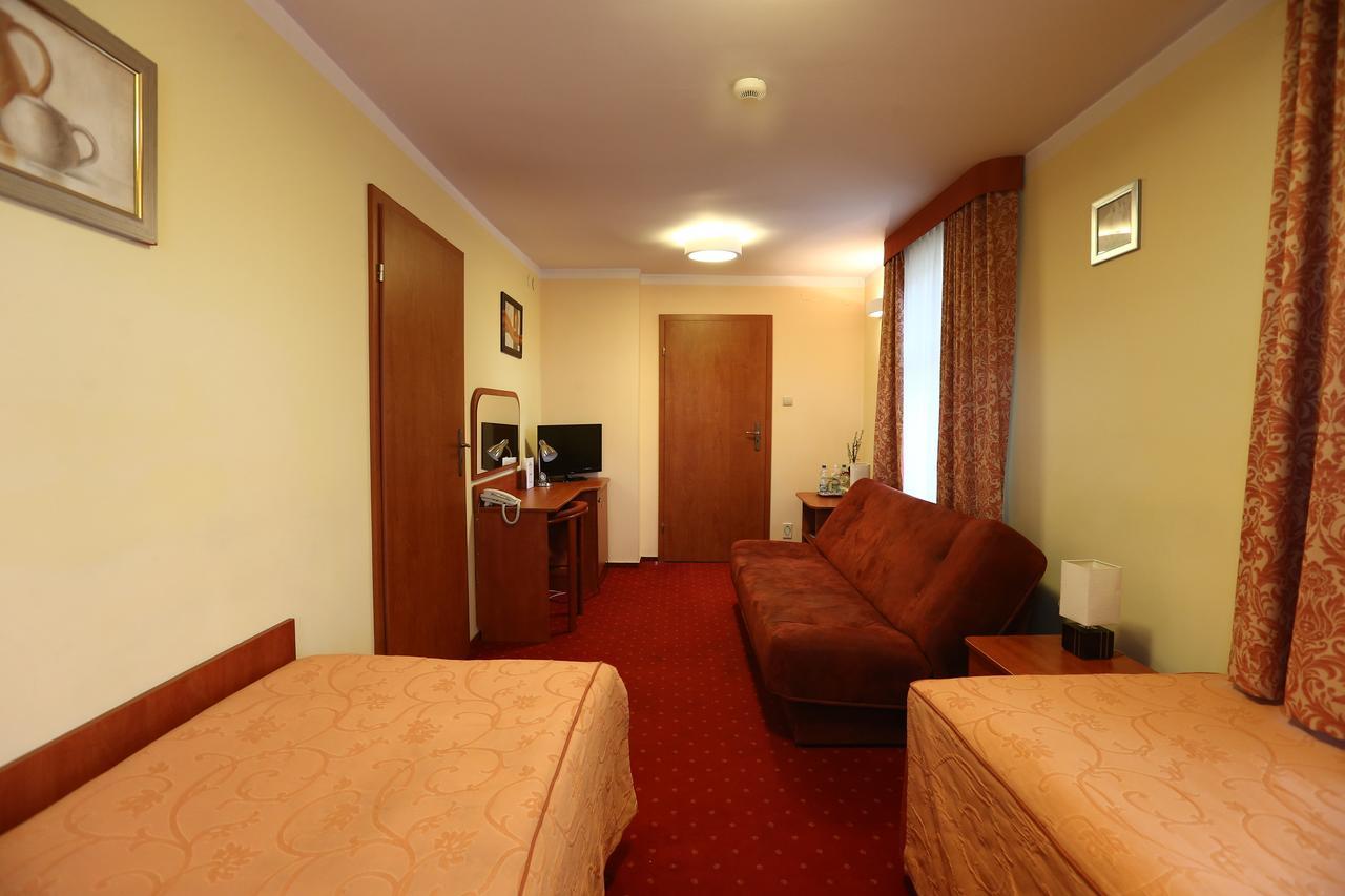 Готель Korona 3*