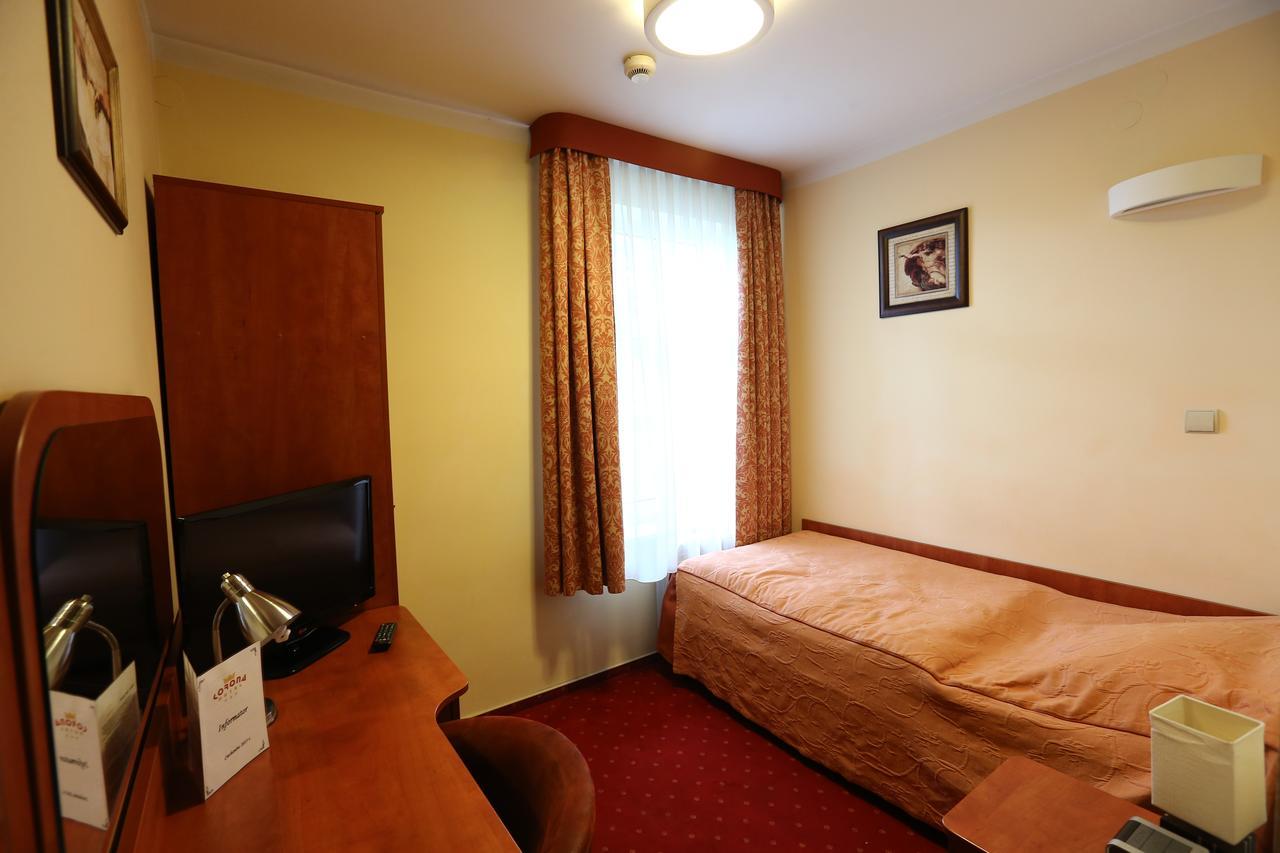 Korona 3*